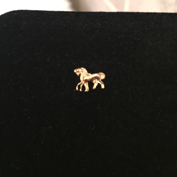 COACH Horse and Carriage Stud Earrings 🆕 - Picture 6 of 7